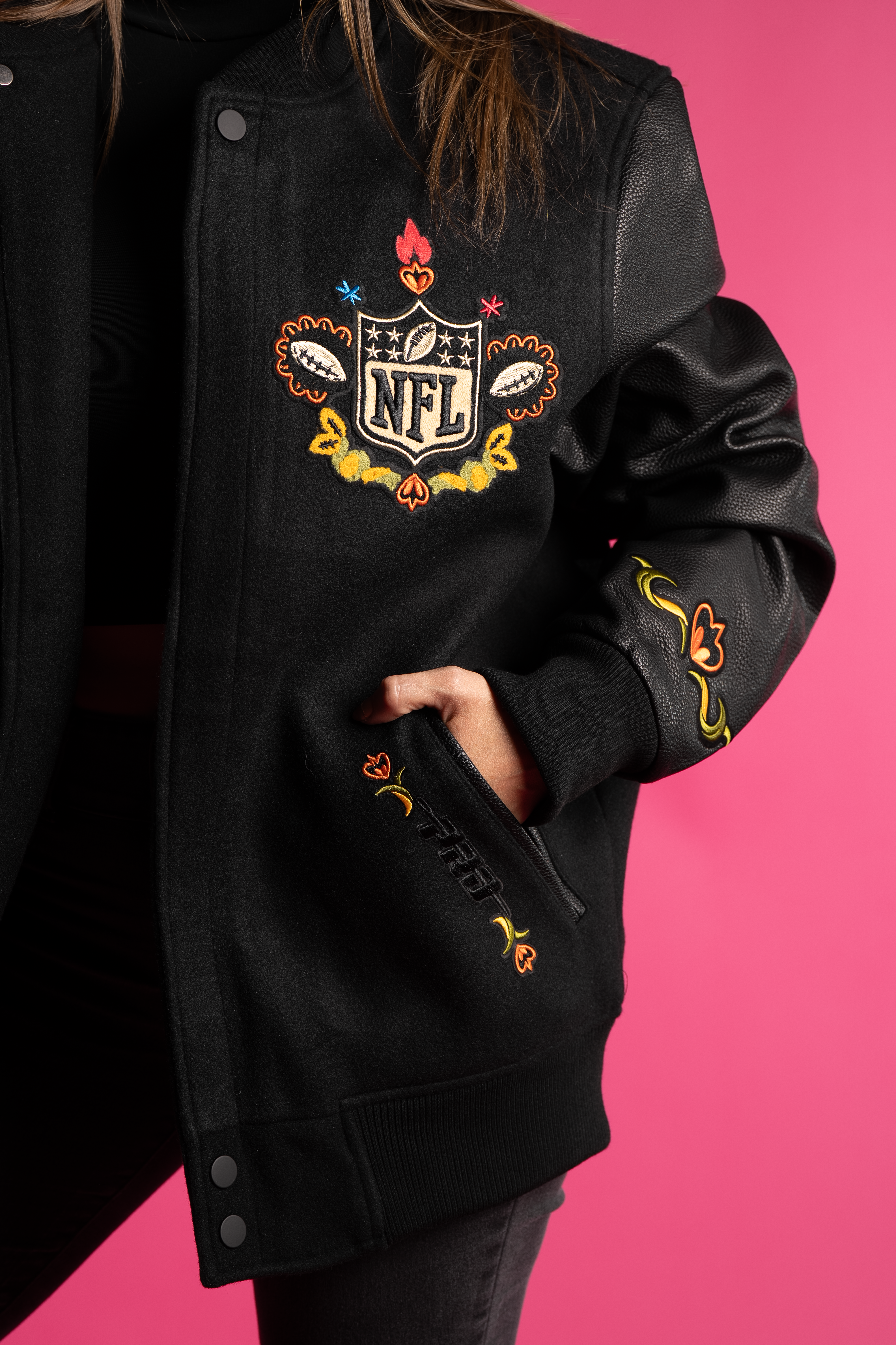 Chamarra Varsity Pro Standard NFL Hasta La Muerte 25