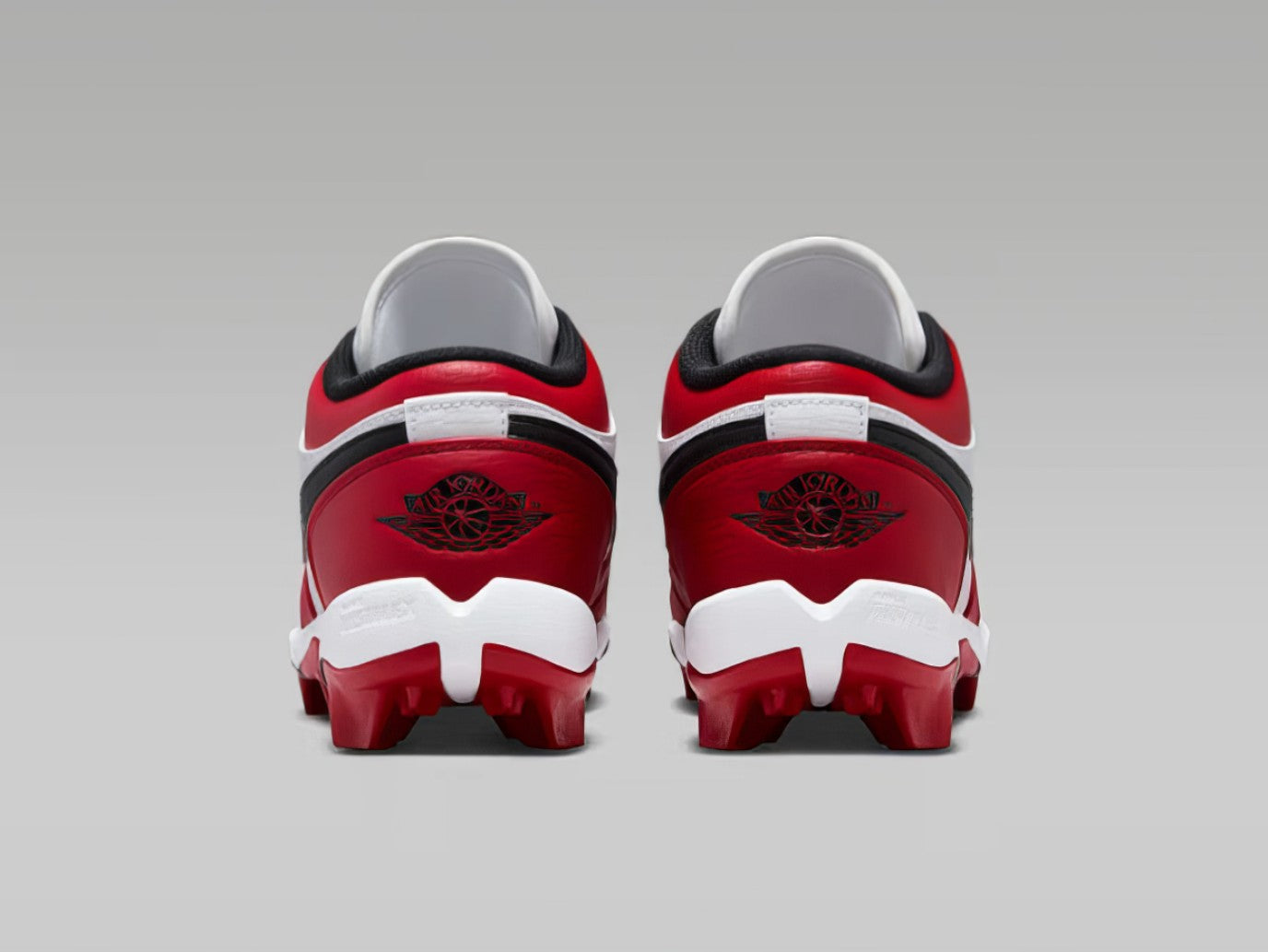 Zapato Cleats Nike Jordan 1 Low 25 Youth Blanco/Rojo