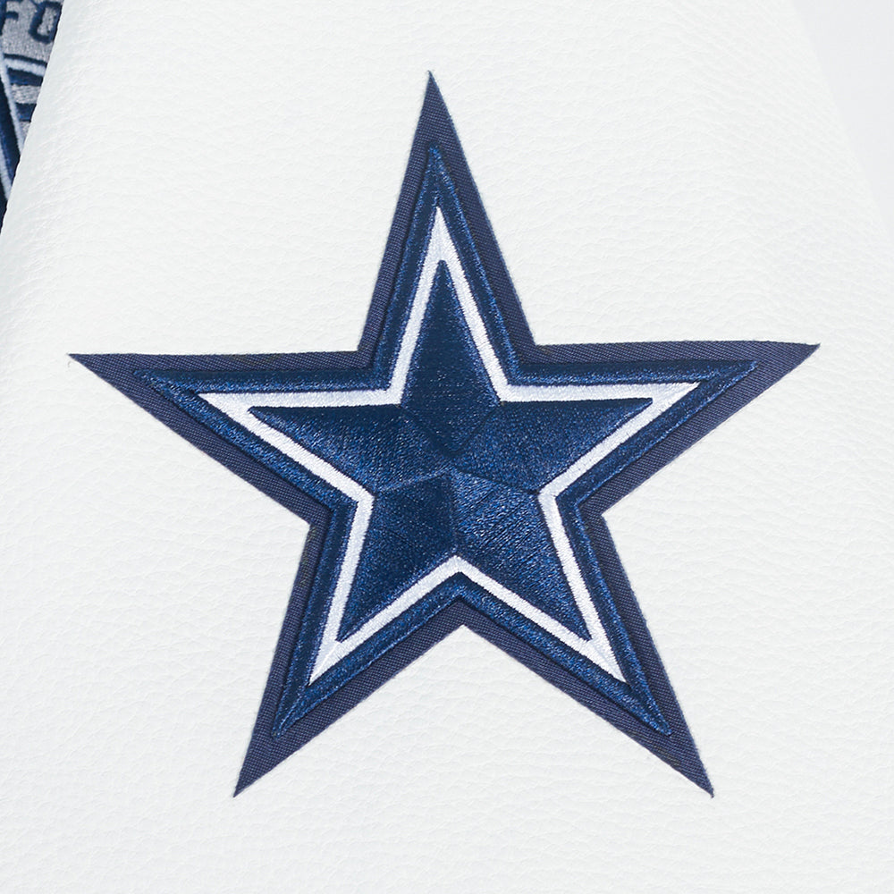 Chamarra Varsity Pro Standard Team Badge Dallas Cowboys