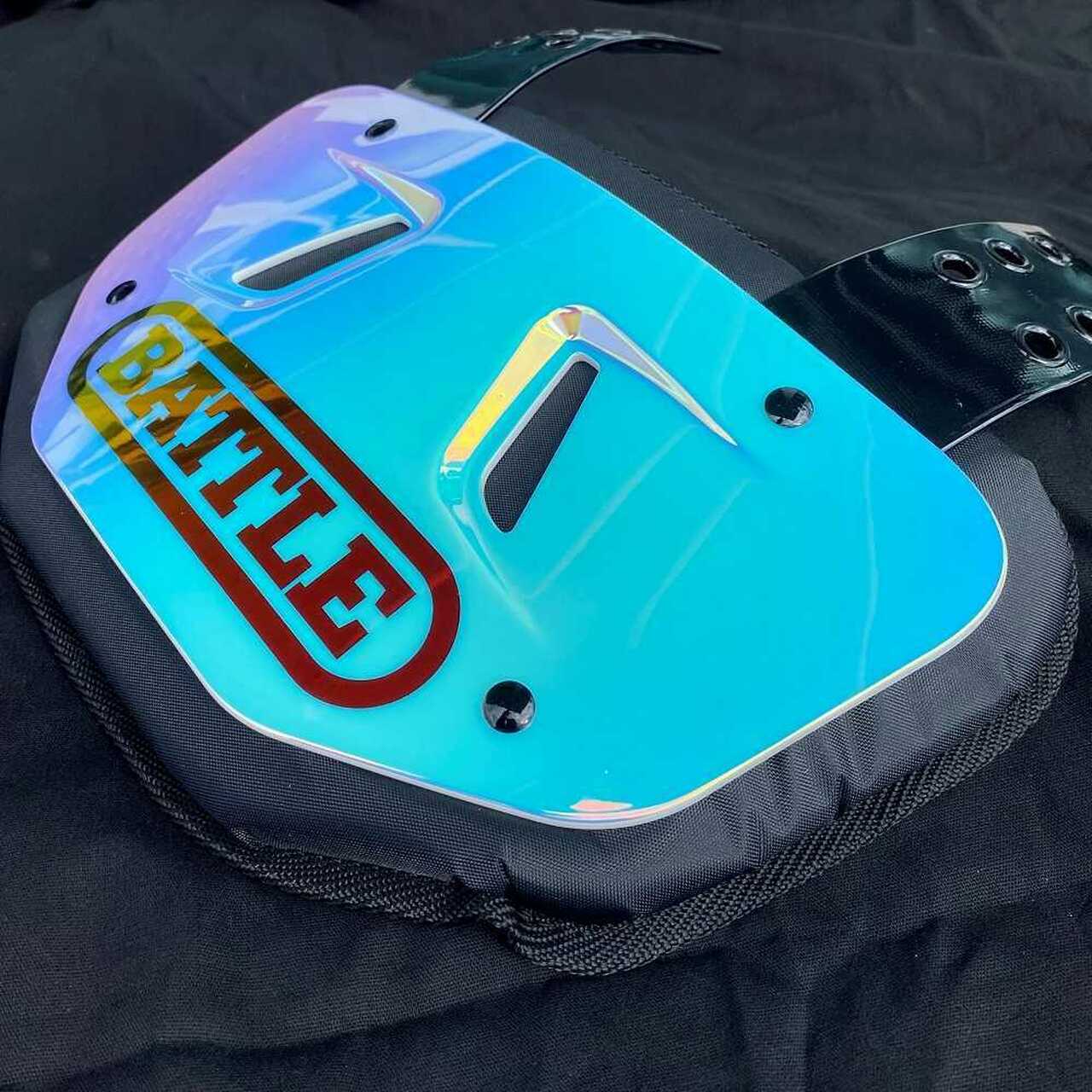 Back Plate Battle Iridescent Adulto