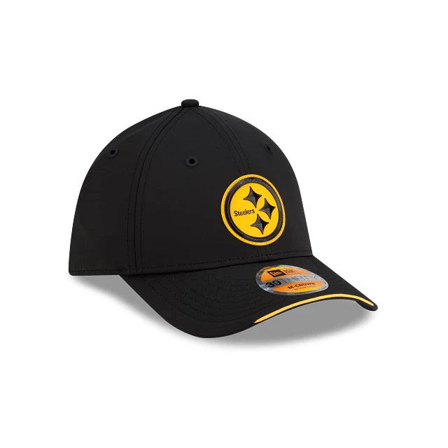 Gorra New Era 3930 SideLine 26 NFL Pittsburgh Steelers