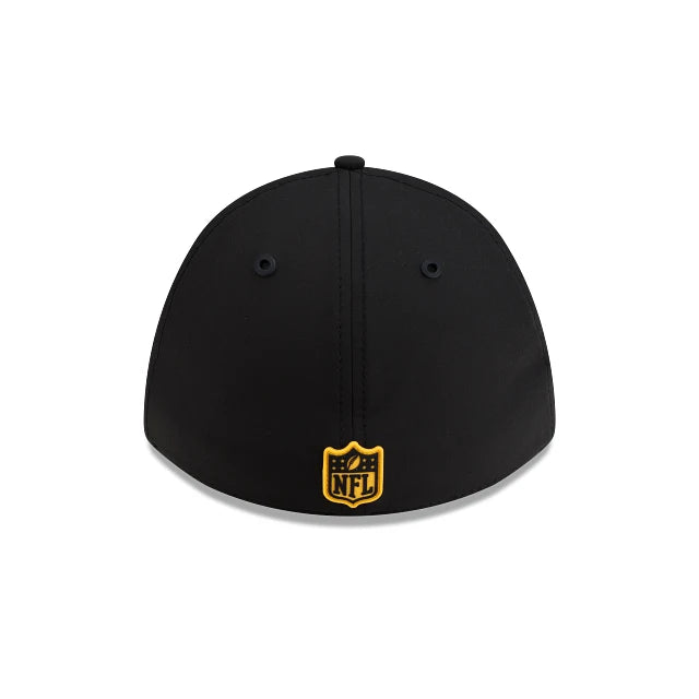 Gorra New Era 3930 SideLine 26 NFL Pittsburgh Steelers