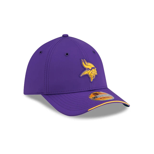 Gorra New Era 3930 SideLine 26 NFL Minnesota Vikings