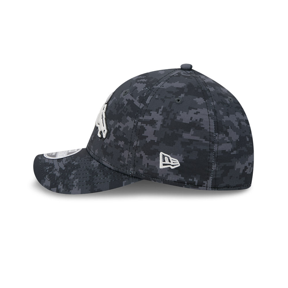Gorra New Era 3930 Salute To Service 26 Broncos