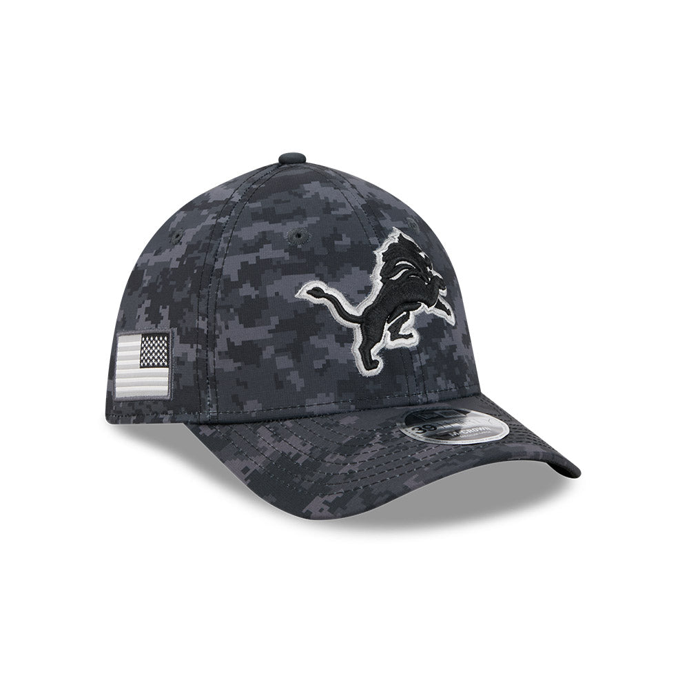 Gorra New Era 3930 Salute To Service 26 Lions