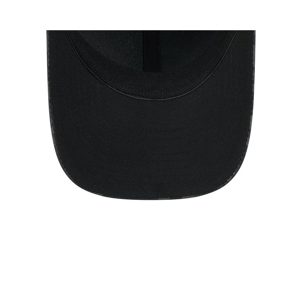 Gorra New Era 3930 Salute To Service 26 Buccaneers