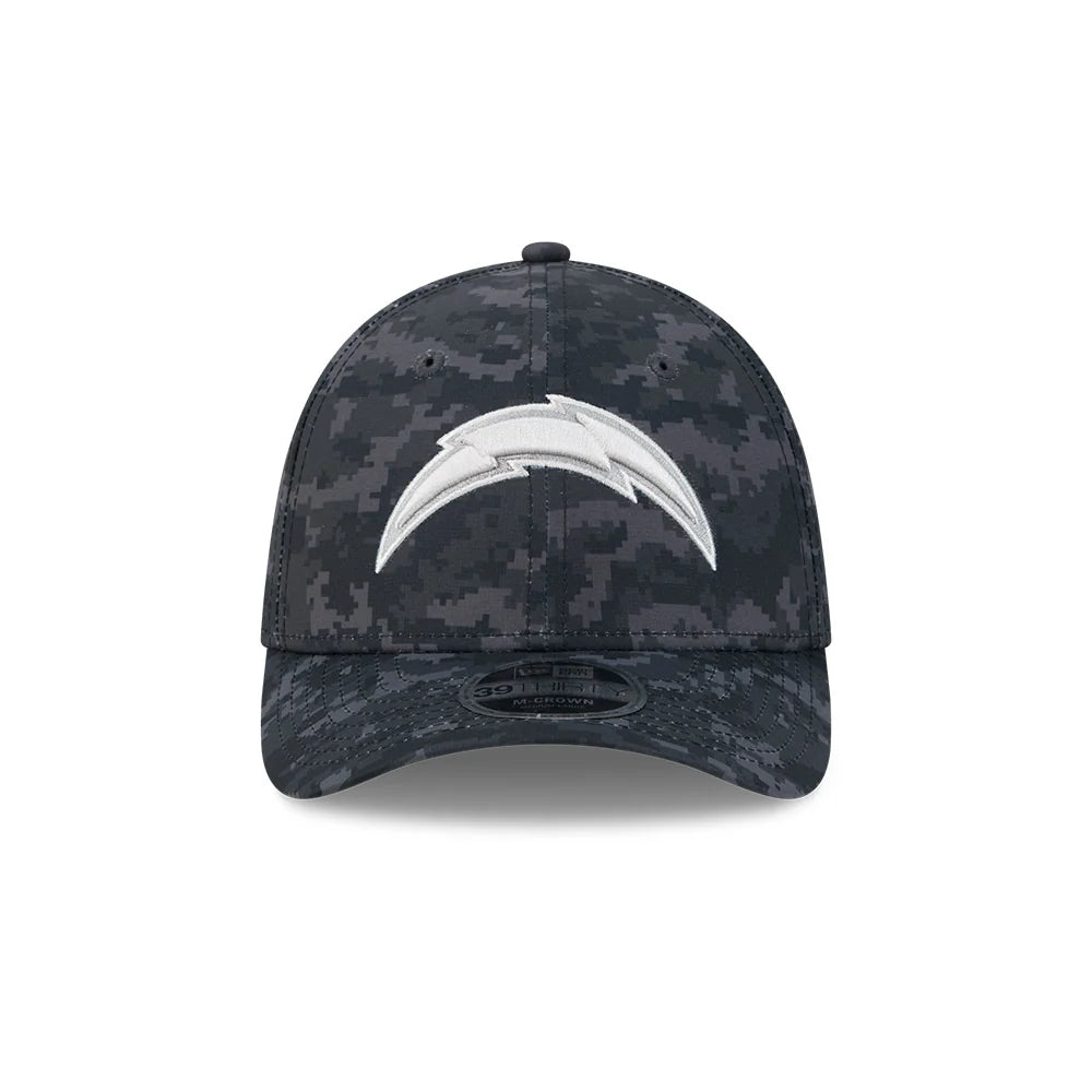 Gorra New Era 3930 Salute To Service 26 Chargers