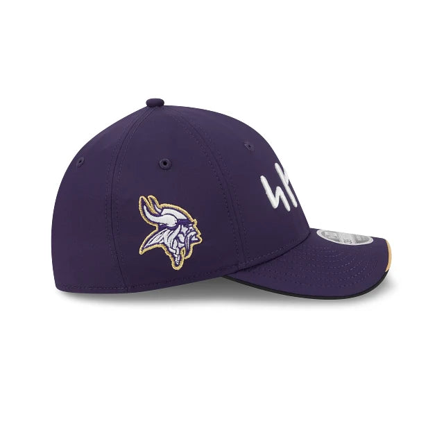 Gorra New Era 3930 Rivalries 26 NFL Minnesota Vikings