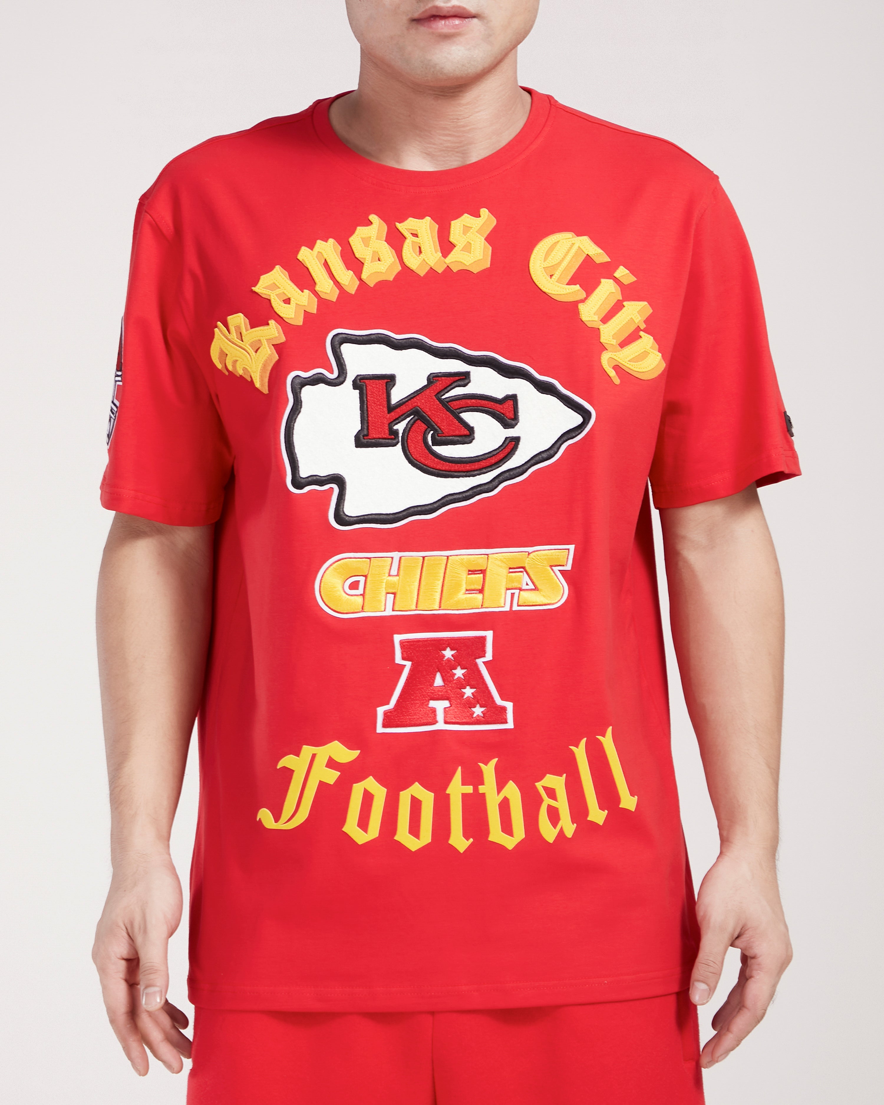 Playera Pro Standard Old English Kansas City Chiefs