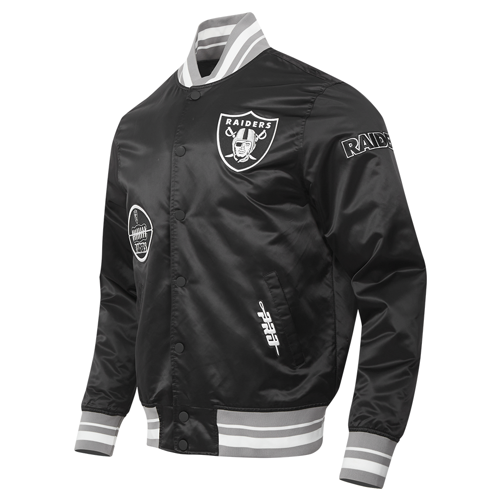 Chamarra Pro Standard Satin Old English Las Vegas Raiders