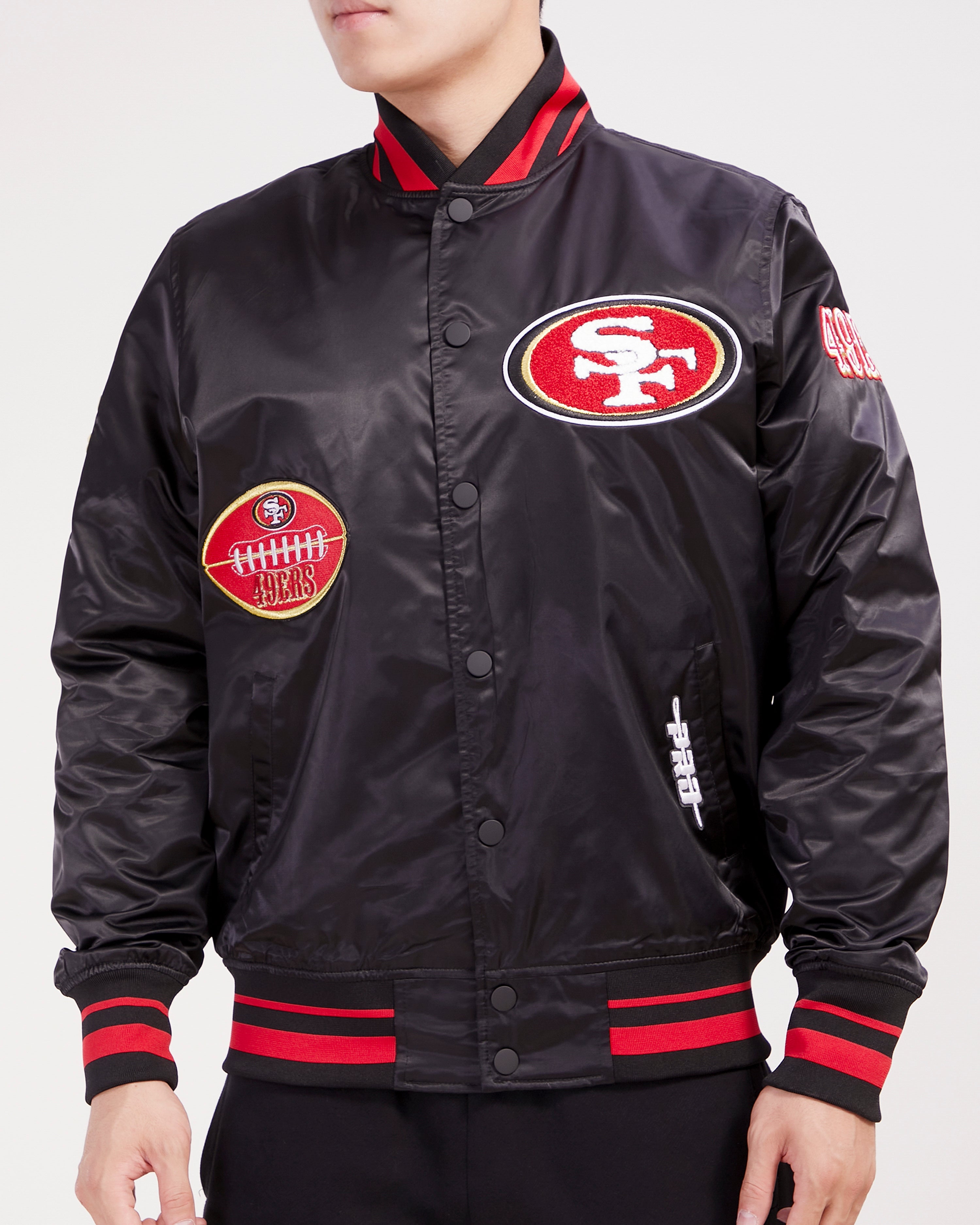 Chamarra Pro Standard Satin Old English San Francisco 49ers en Negro