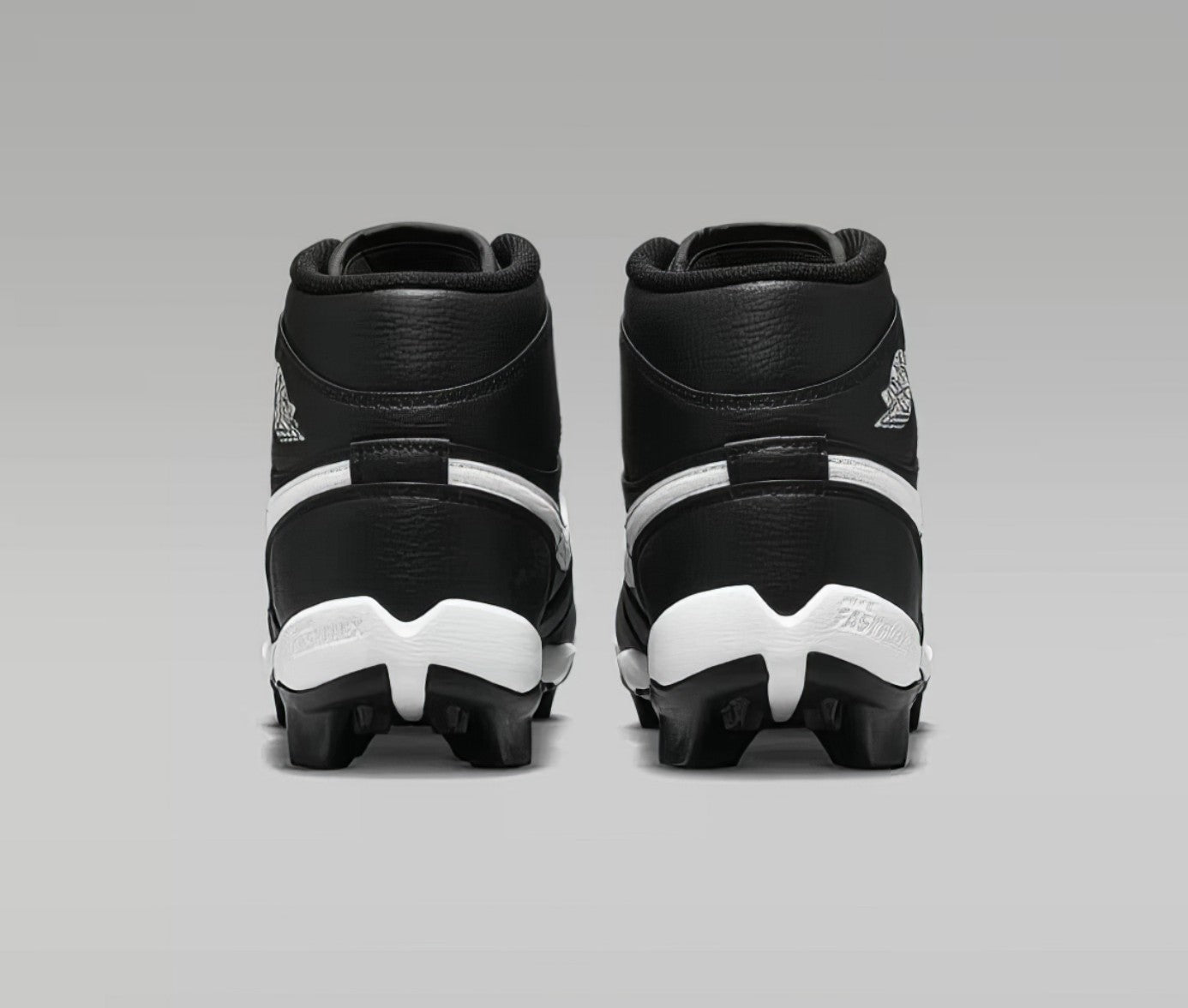Zapato Cleats Nike Jordan 1 Mid 25 Youth Negro