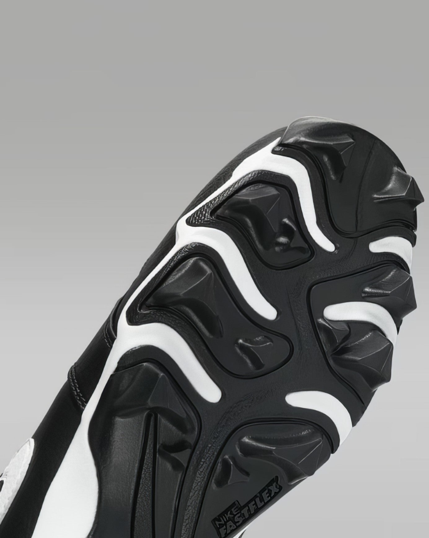 Zapato Cleats Nike Jordan 1 Mid 25 Youth Negro
