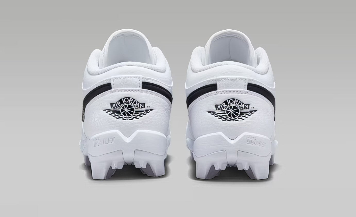 Zapato Cleats Nike Jordan 1 Low 25 Youth Blanco