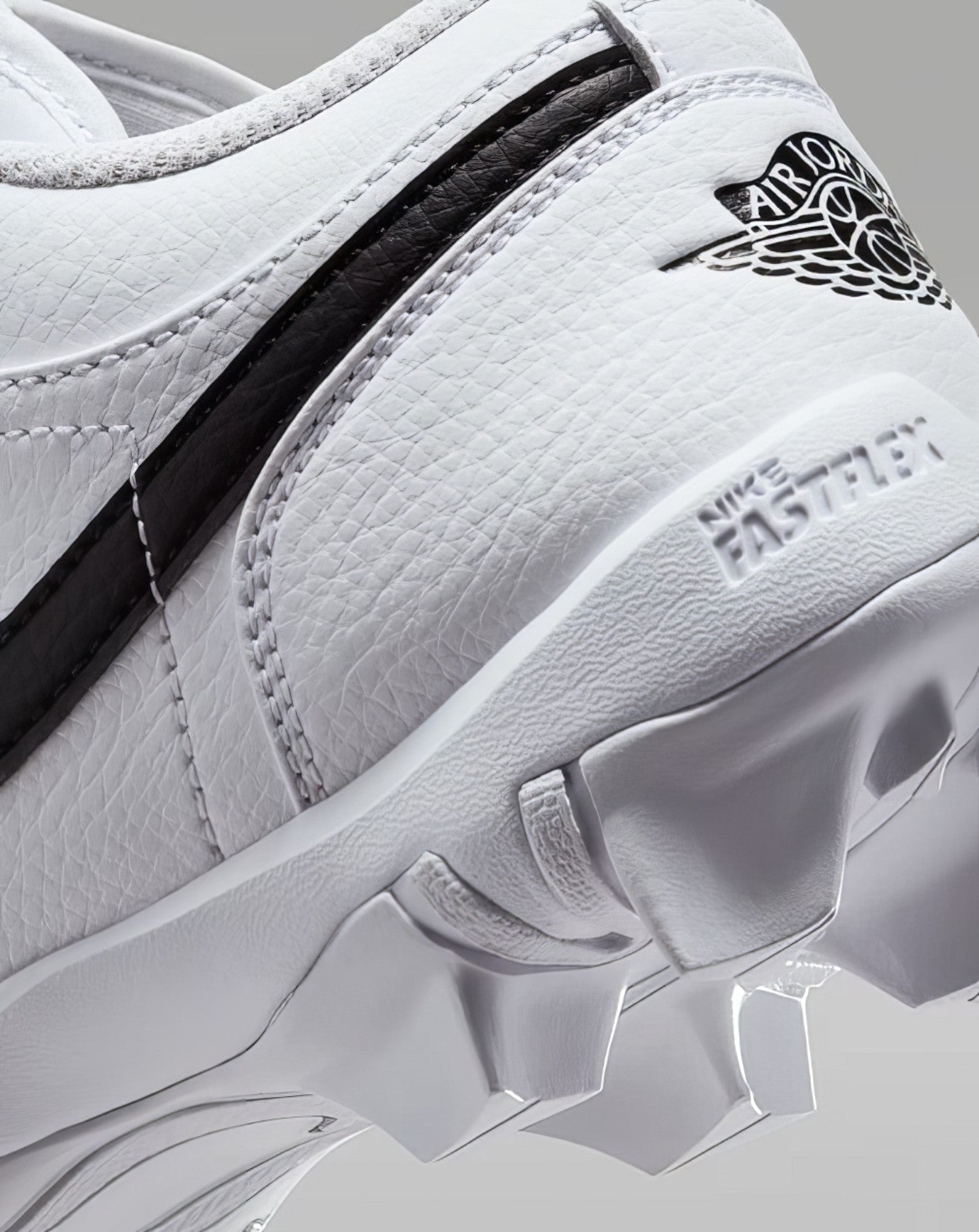 Zapato Cleats Nike Jordan 1 Low 25 Youth Blanco