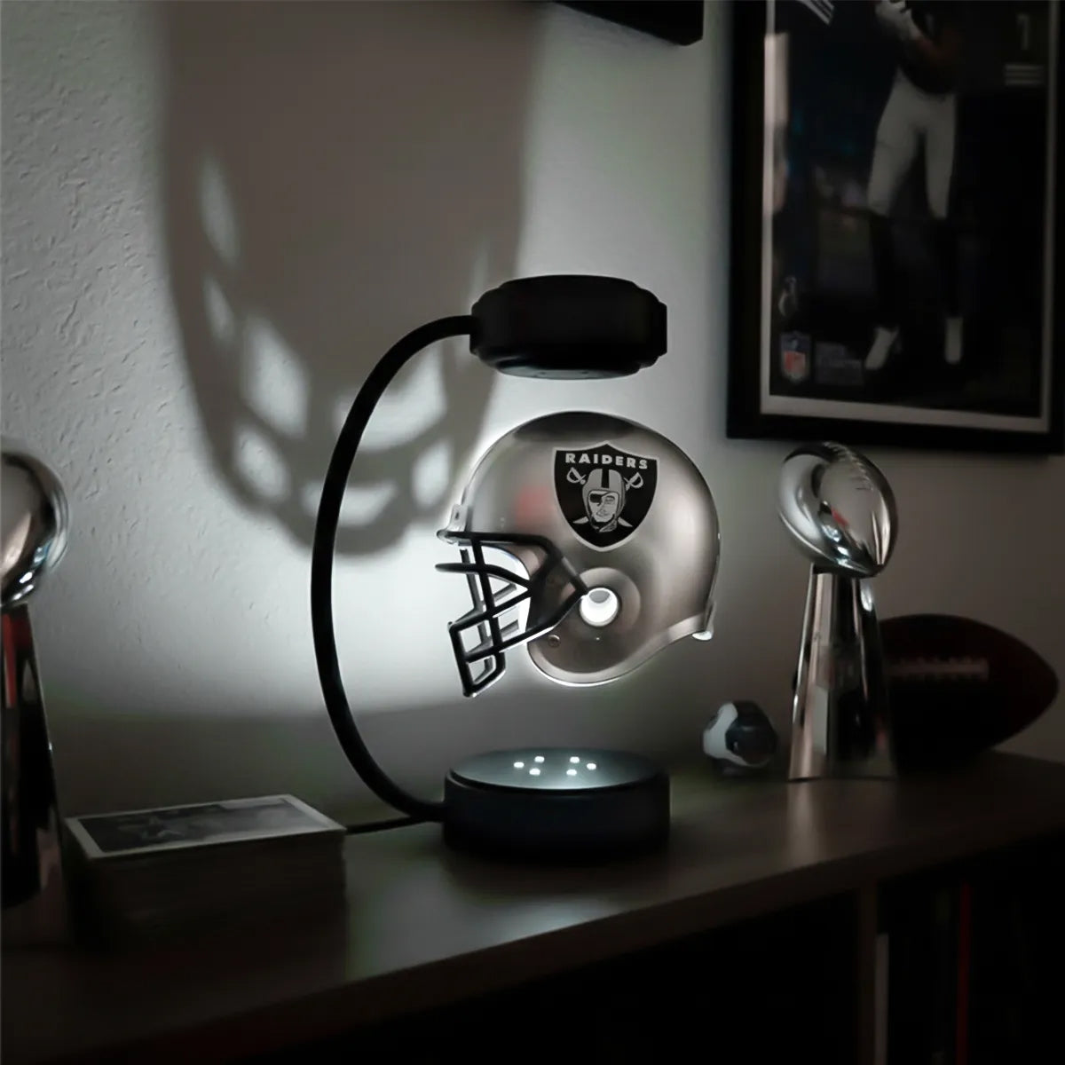 Lámpara Led Casco Flotante Giratorio NFL Las Vegas Raiders - NERIAS DEPORTES